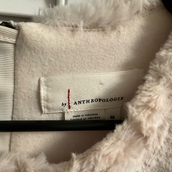 Faux Fur Cream Anthropologie Top - XS - Picture 6 of 8